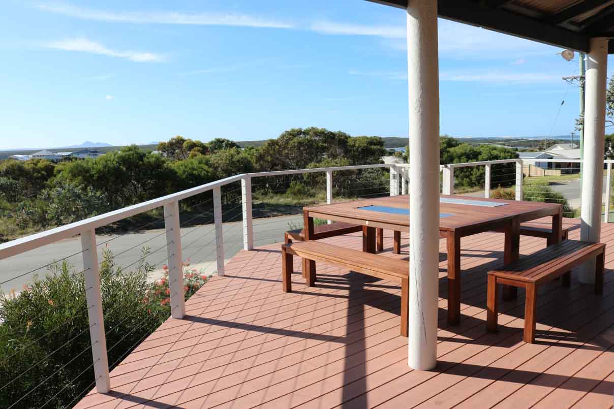 Blue House - Accommodation in Bremer Bay - 1 Mary Road